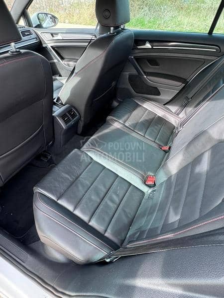 Volkswagen Golf 7 GTI CH