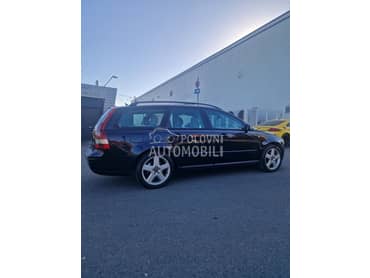 Volvo V50 