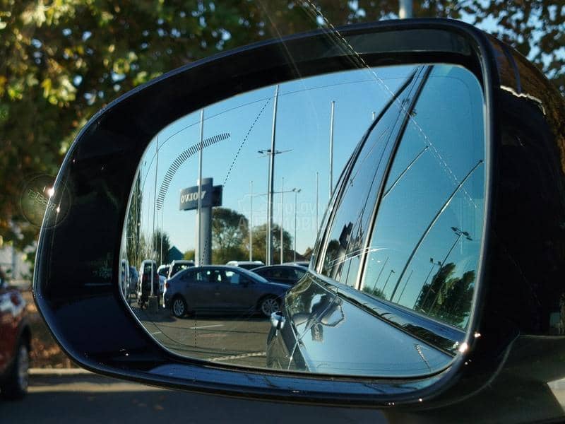 Volvo XC90 2.0 B6 AWD R-DESING