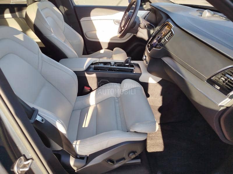 Volvo XC90 2.0 B6 AWD R-DESING