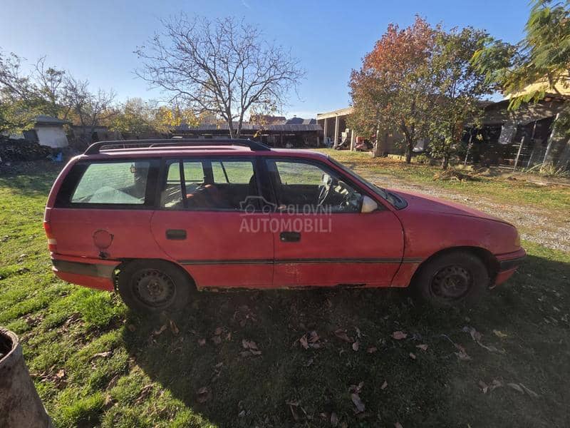 Opel Astra F 1.8i