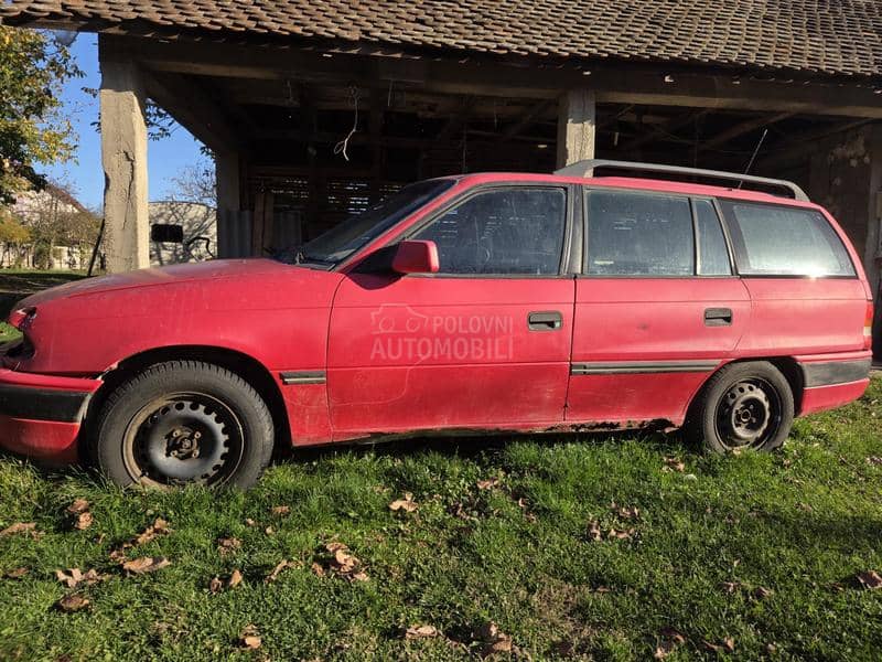 Opel Astra F 1.8i