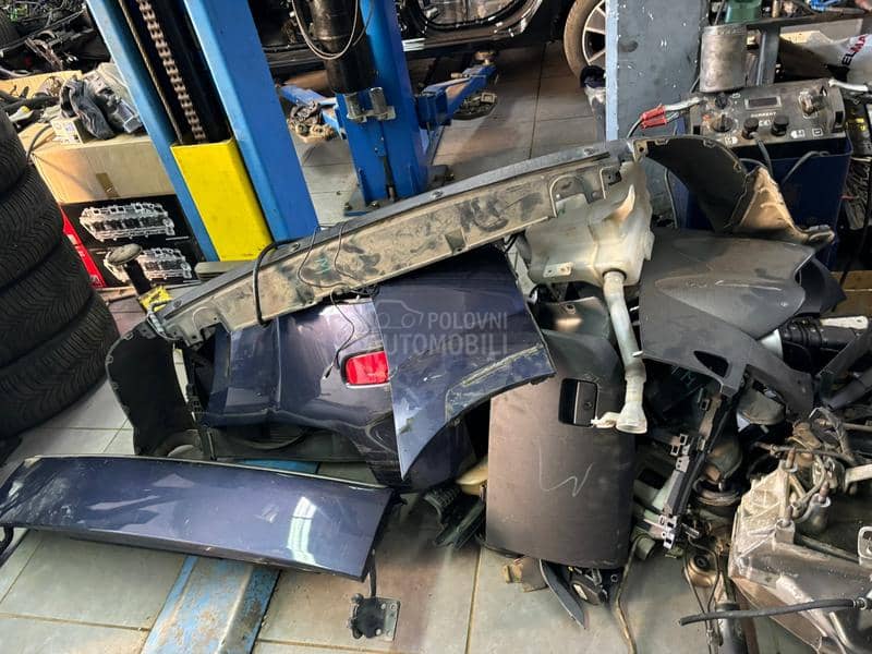 Delovi za Mitsubishi Outlander 2.0D 2007. god.