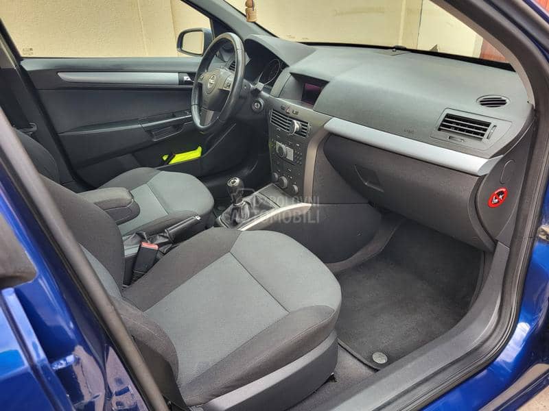 Opel Astra H 1.9ctdi