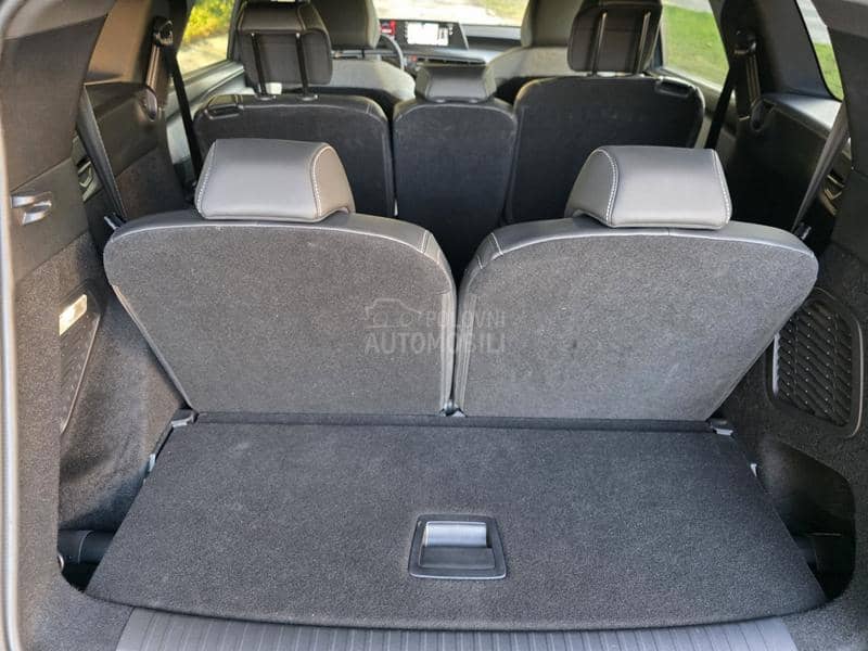 Peugeot 5008 ALLURE 1.2 HYBRID