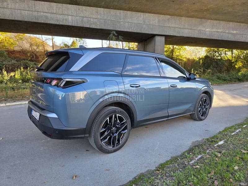 Peugeot 5008 ALLURE 1.2 HYBRID