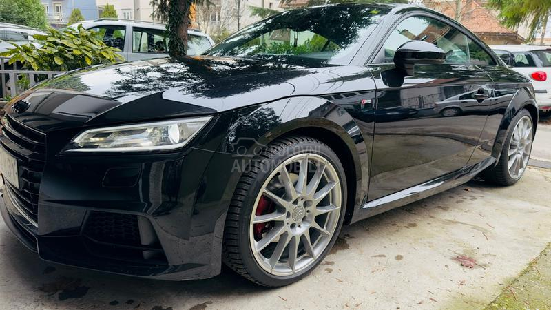 Audi TT 