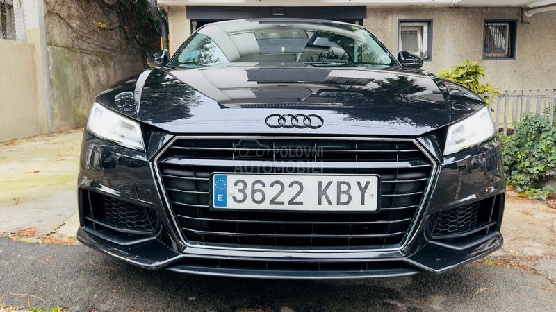 Audi TT 