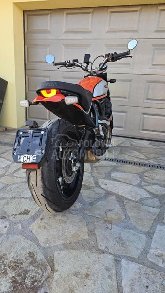 Ducati Scrambler 800 Icon