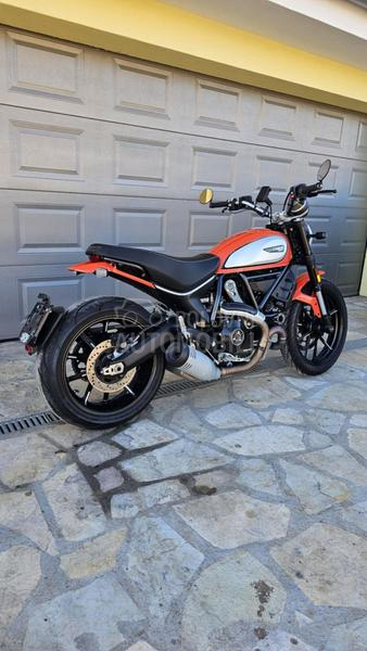 Ducati Scrambler 800 Icon