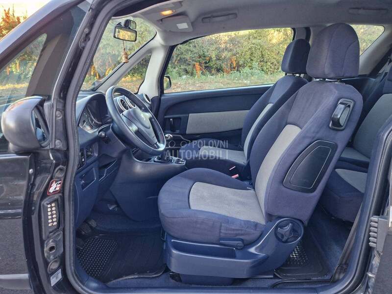 Peugeot 1007 1.4 HDI