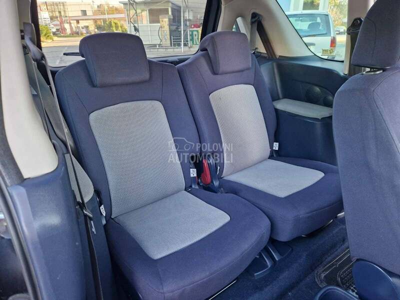 Peugeot 1007 1.4 HDI