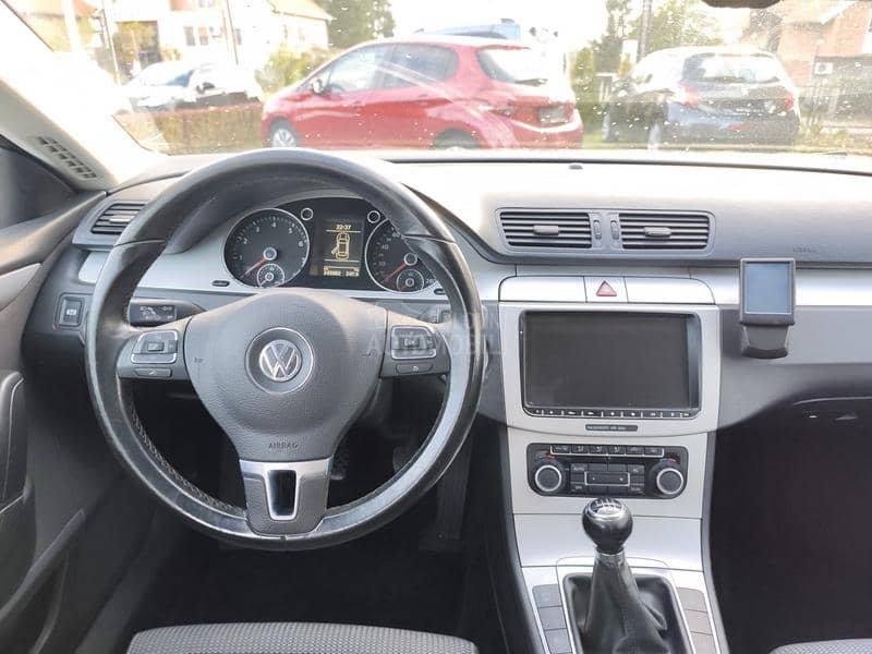Volkswagen Passat CC /NOVI SERVISI/