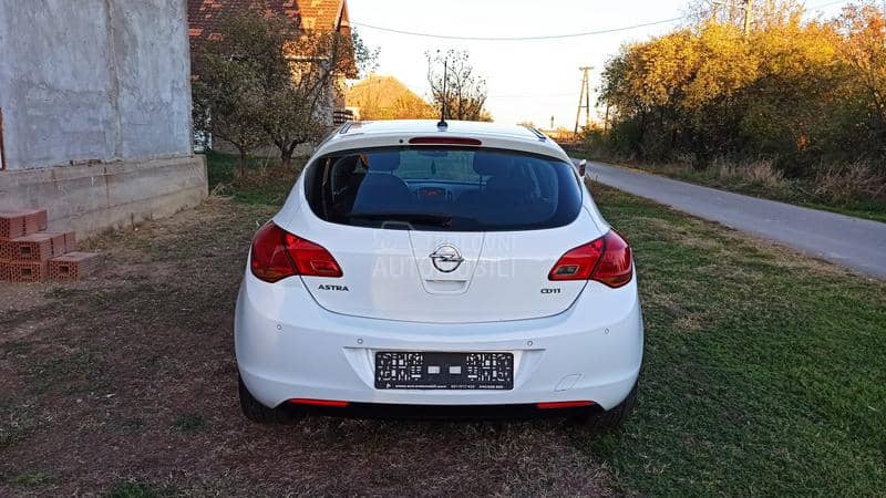 Opel Astra J 1.7 CDTI
