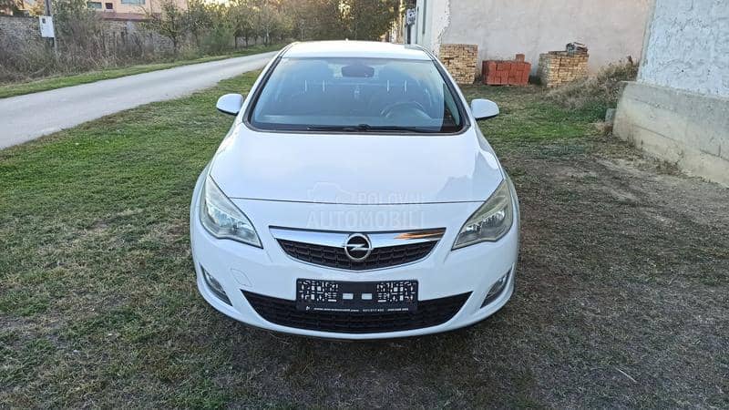 Opel Astra J 1.7 CDTI