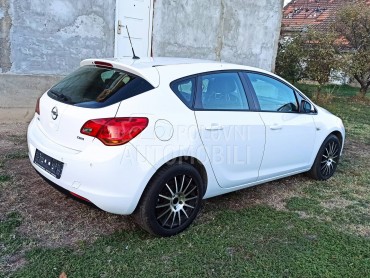 Opel Astra J 1.7 CDTI