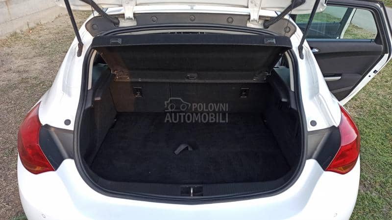 Opel Astra J 1.7 CDTI