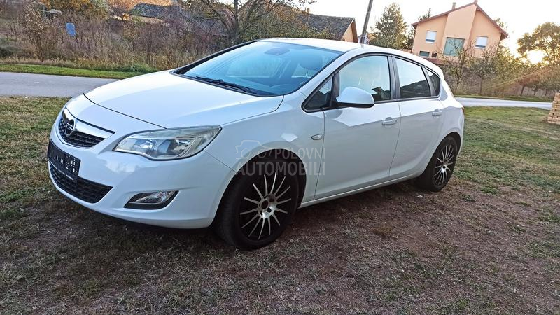 Opel Astra J 1.7 CDTI