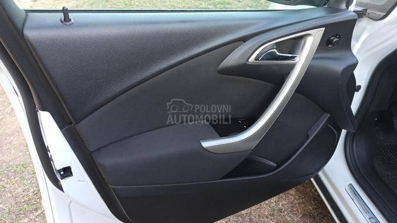 Opel Astra J 1.7 CDTI