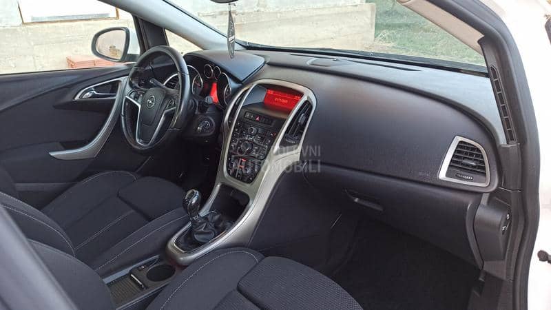 Opel Astra J 1.7 CDTI