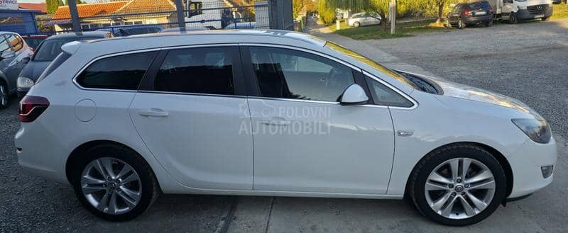 Opel Astra J 1.7 CDTI N.A.V.I