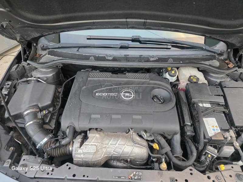 Opel Astra J 2.0CDTI