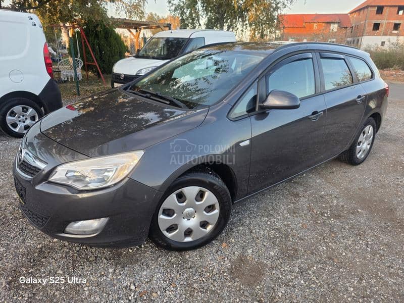 Opel Astra J 2.0CDTI
