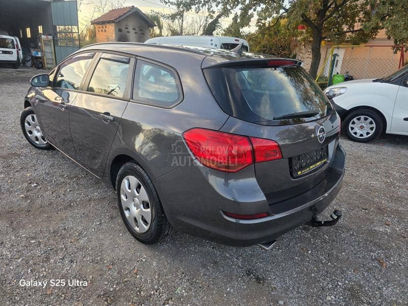 Opel Astra J 2.0CDTI