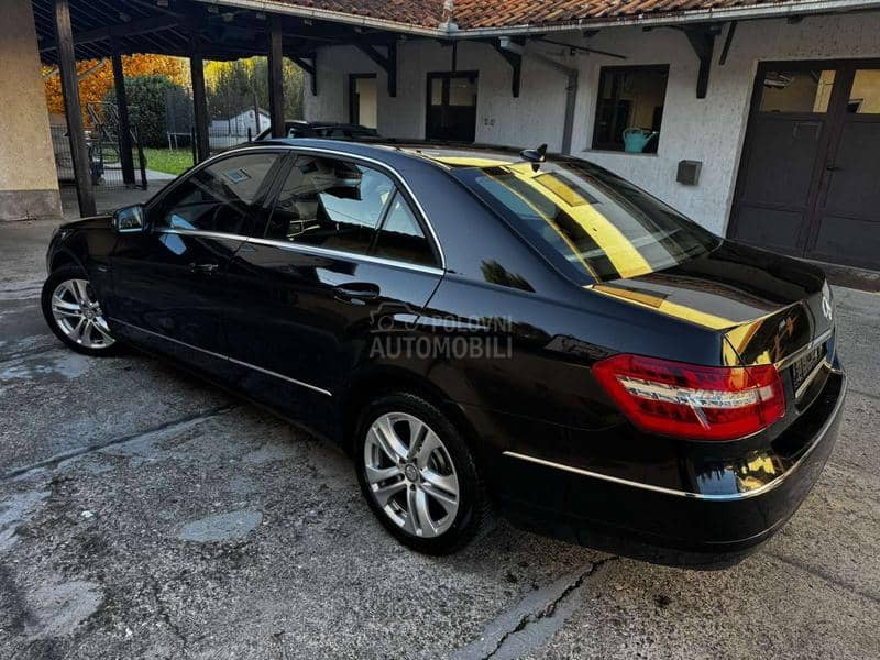 Mercedes Benz E 200 