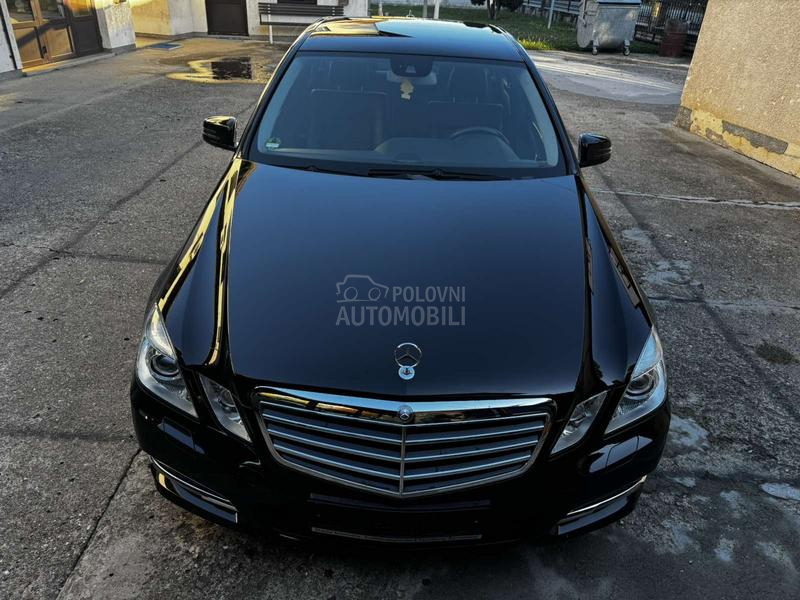 Mercedes Benz E 200 