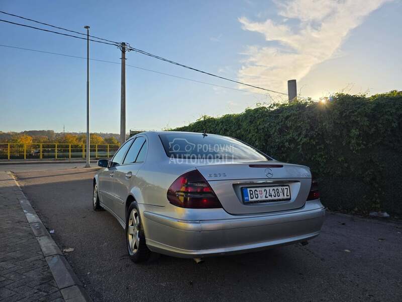 Mercedes Benz E 270 