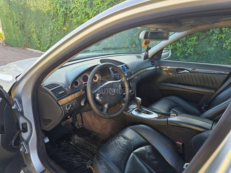 Mercedes Benz E 270 