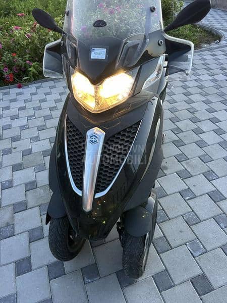 Piaggio MP3 Yourban