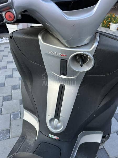 Piaggio MP3 Yourban