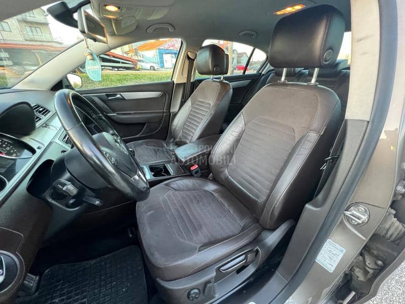 Volkswagen Passat B7 2.0td highline