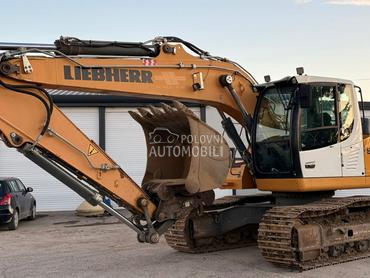 Liebherr R922