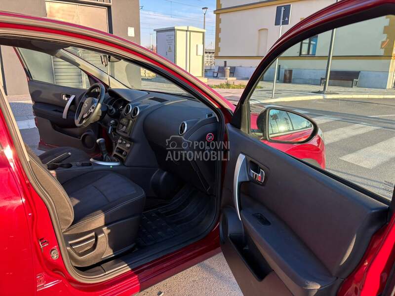 Nissan Qashqai 1,6 b e n z kamera