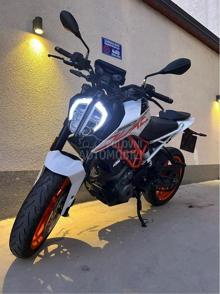 KTM duke 390