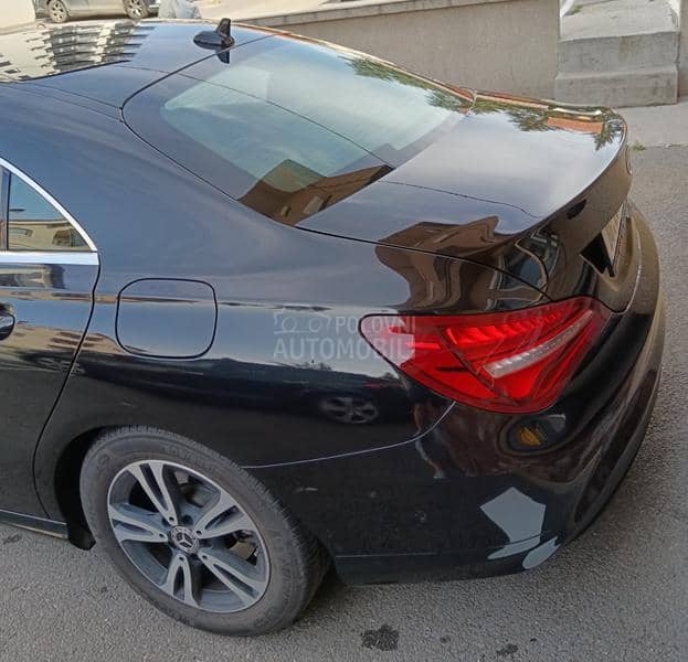 Mercedes Benz CLA 180 