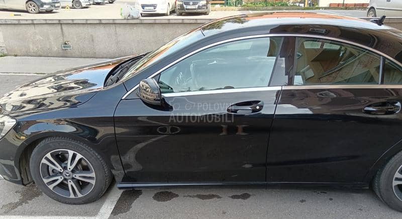 Mercedes Benz CLA 180 