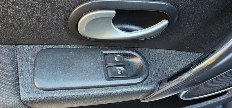 Renault Clio 1.2 16v