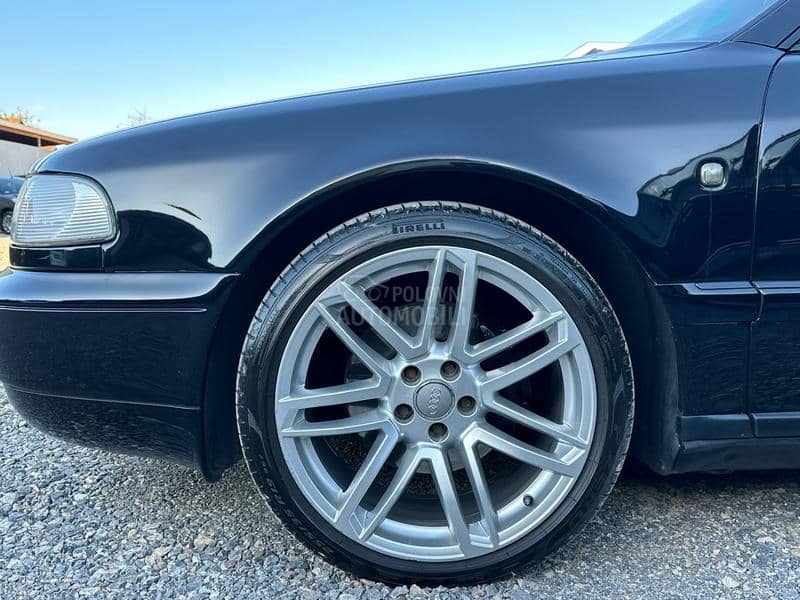 Audi A8 4.2 quattro