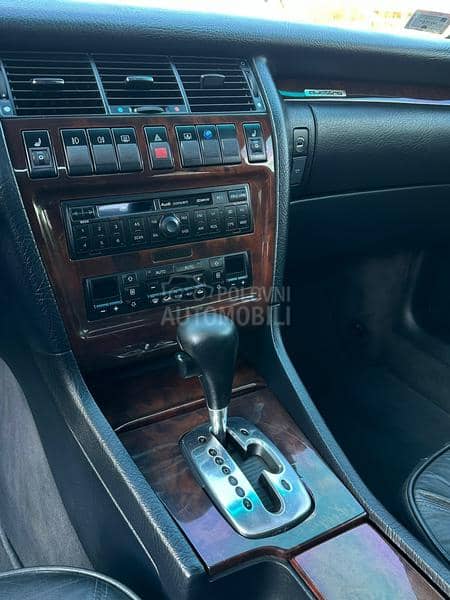 Audi A8 4.2 quattro
