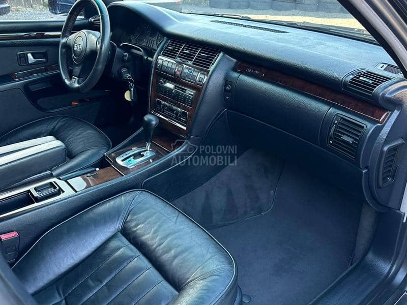 Audi A8 4.2 quattro