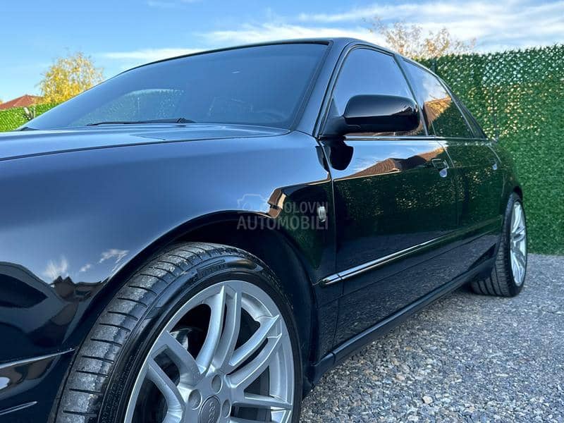 Audi A8 4.2 quattro