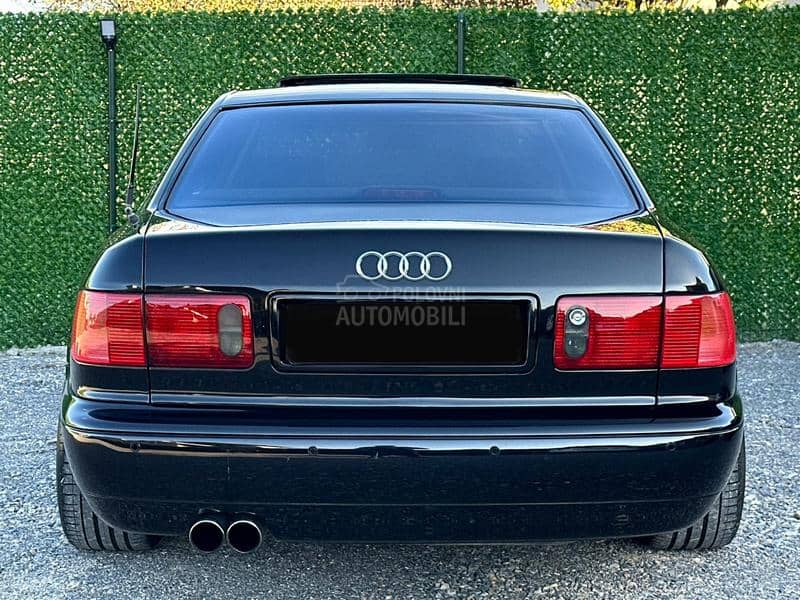 Audi A8 4.2 quattro