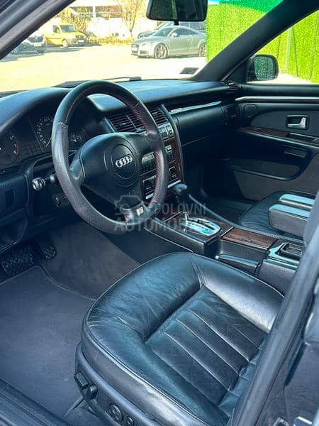 Audi A8 4.2 quattro
