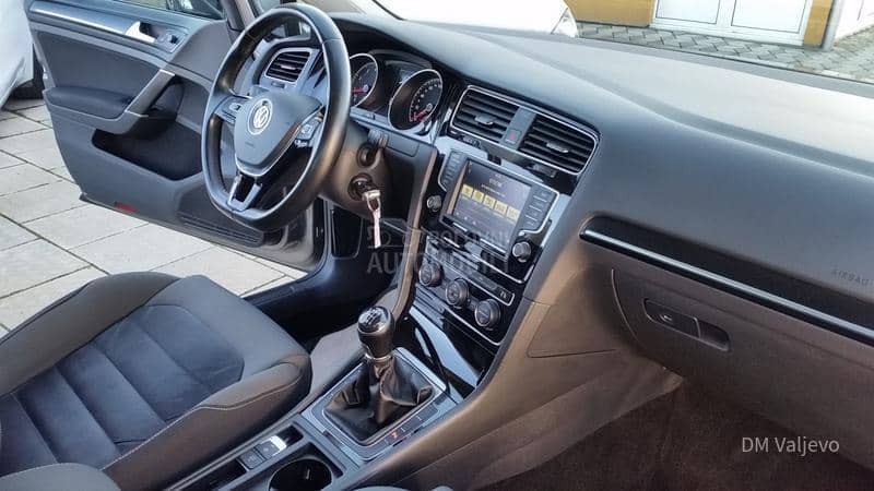 Volkswagen Golf 7 1.4 F.METAN/HIGHLINE
