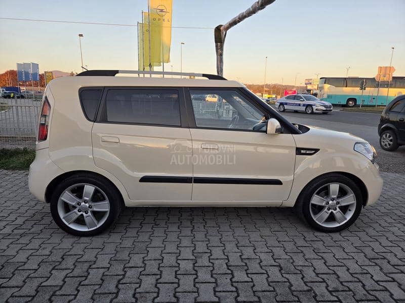 Kia Soul 1.6crdi STYLE/CH