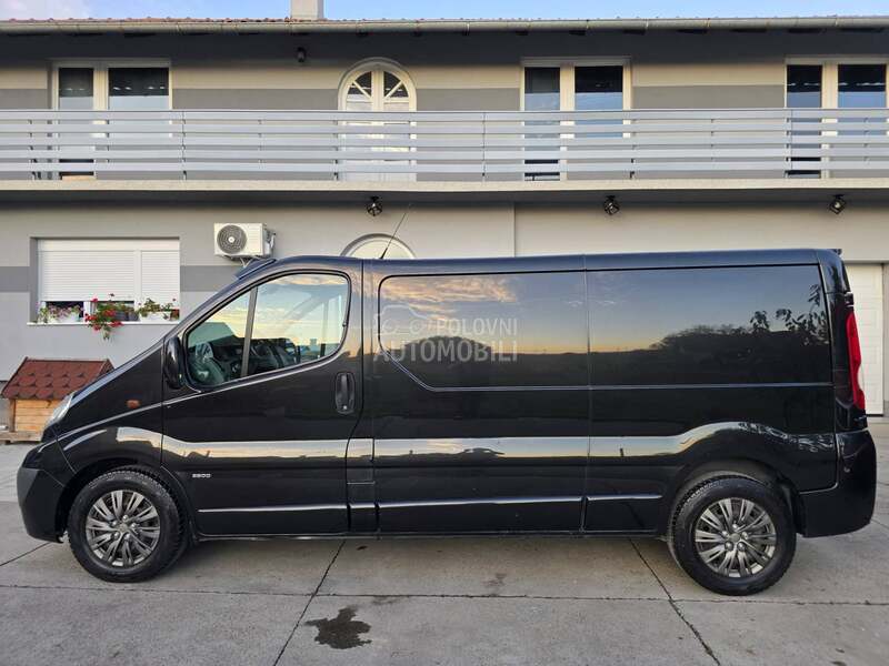 Opel Vivaro 2.5 CDTI//L2 F U LL//